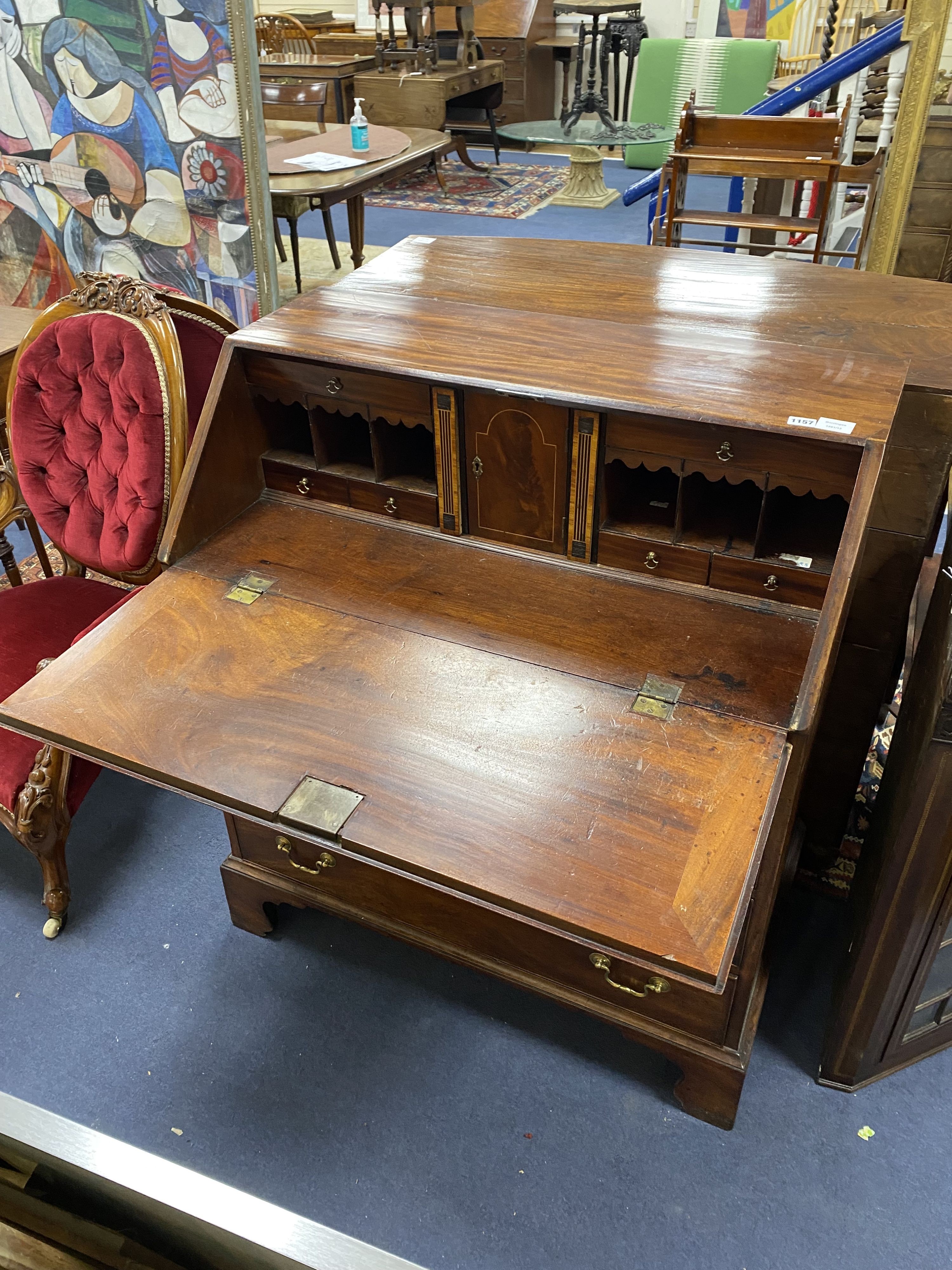 A George III mahogany bureau, width 92cm, depth 52cm, height 106cm